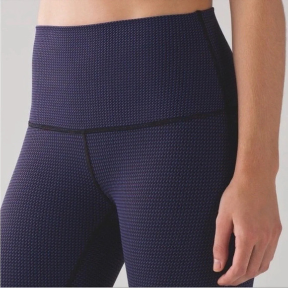 Lululemon Wunder Under Roll Down Diamond Dot Leggings - Picture 2 of 7